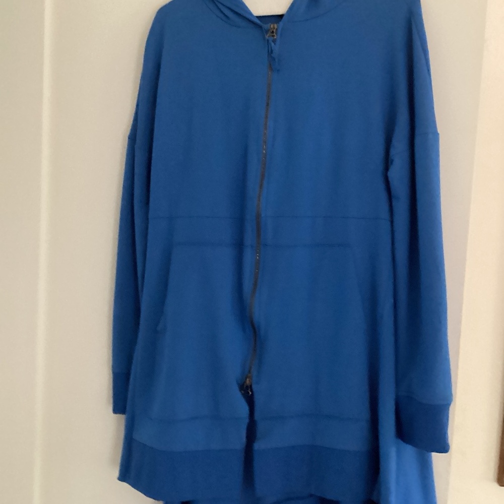 Pal offner size one blue sweatshirt material